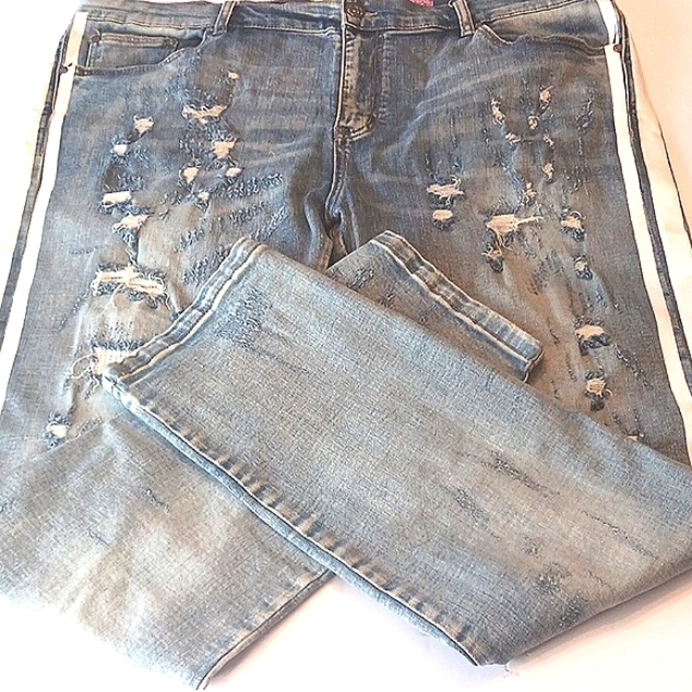 DAMATI Distressed Men's Uniquely Designed Upscale Blue Jeans Size 42 × 44